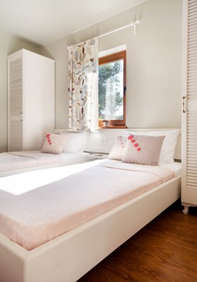 Pictures of the Rooms, Ardıç - Bozcaada Mavi Karga